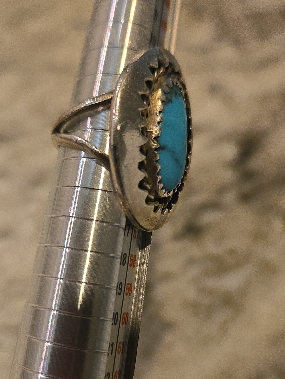 Navajo Design Turquoise Ring - Picture 9 of 11
